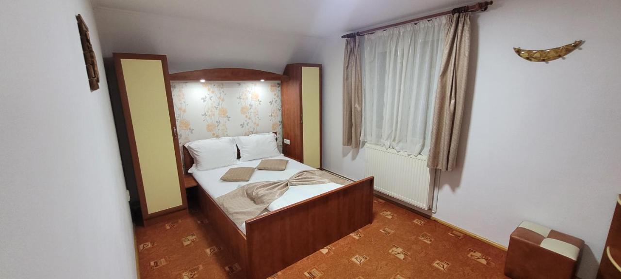 Pensiunea Casa Ady Bran  Exteriör bild