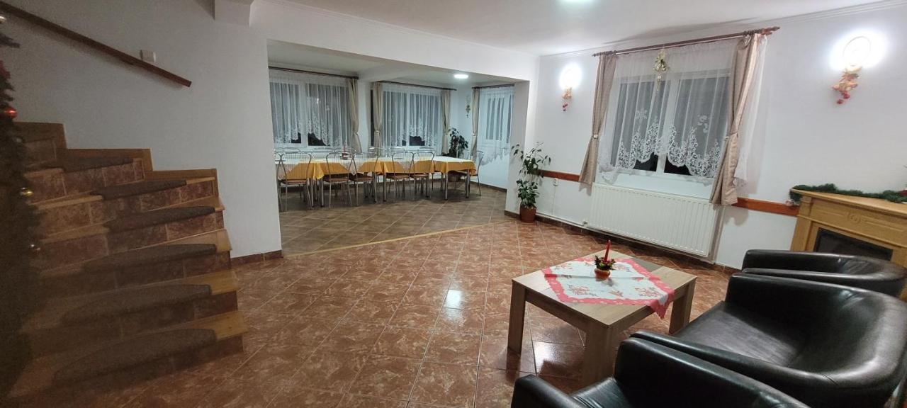 Pensiunea Casa Ady Bran  Exteriör bild