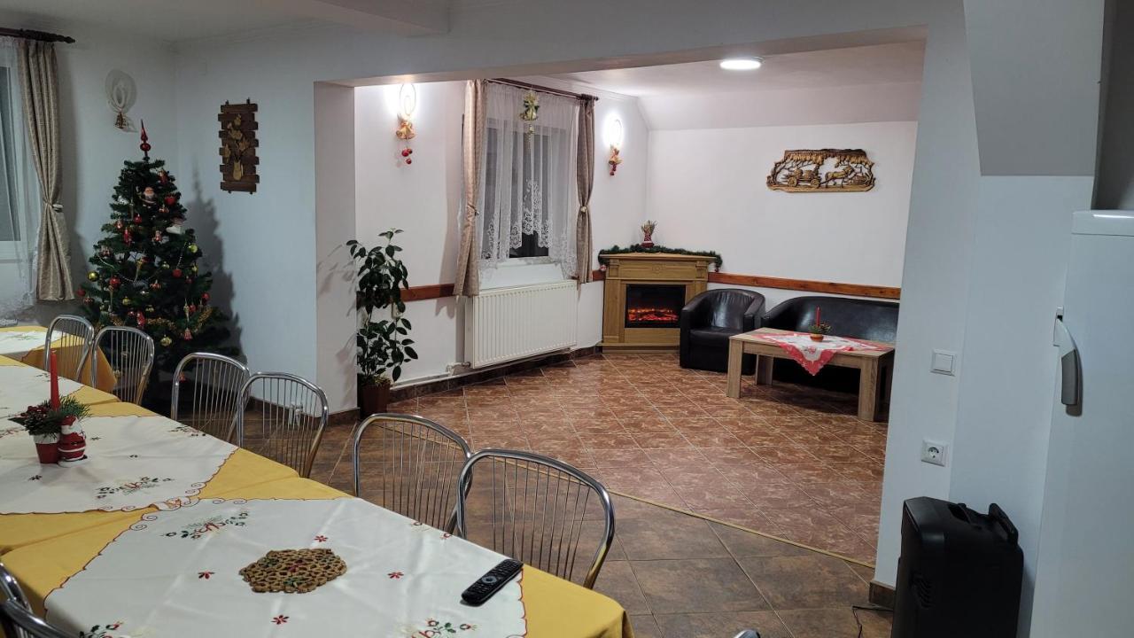 Pensiunea Casa Ady Bran  Exteriör bild