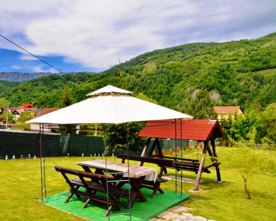 Pensiunea Casa Ady Bran  Exteriör bild